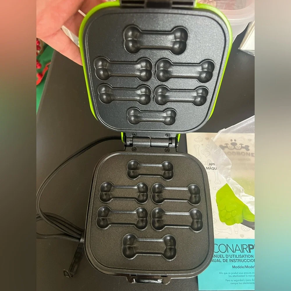 Goodbone Treat Maker for Pets- Conair